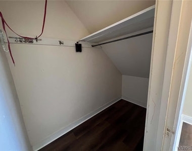 98 Freund Street - Photo Thumbnail 20