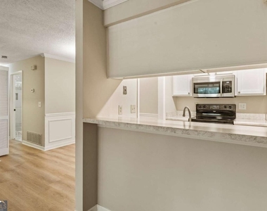 611 Barrington Hills Drive - Photo Thumbnail 13
