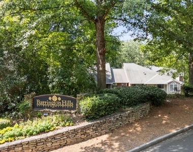 611 Barrington Hills Drive - Photo Thumbnail 5