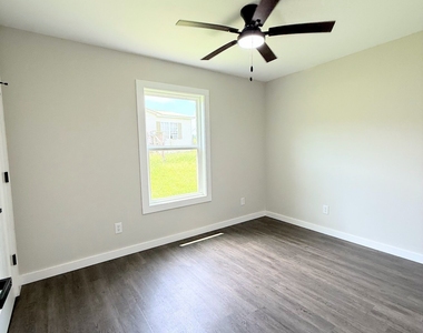 506 1st Avenue W - Photo Thumbnail 6
