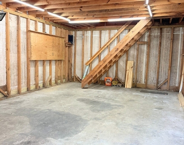 450 Bowdon Street - Photo Thumbnail 9