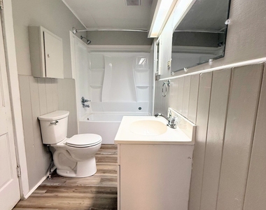 450 Bowdon Street - Photo Thumbnail 7