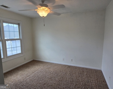 87 Columns Way - Photo Thumbnail 12