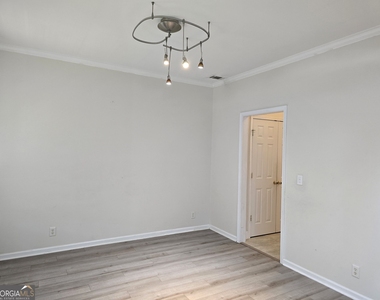 87 Columns Way - Photo Thumbnail 25