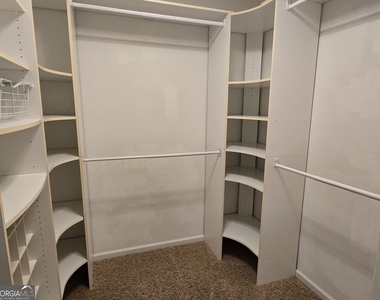 87 Columns Way - Photo Thumbnail 8