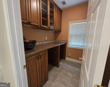 87 Columns Way - Photo Thumbnail 6