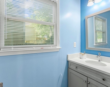 687 Windsor Street Sw - Photo Thumbnail 28