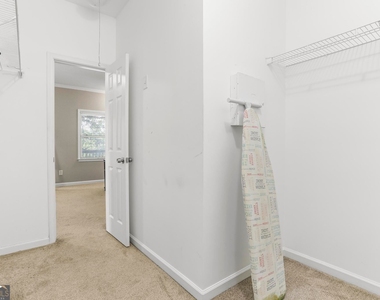 687 Windsor Street Sw - Photo Thumbnail 27