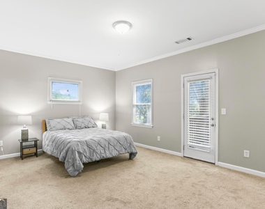 687 Windsor Street Sw - Photo Thumbnail 17
