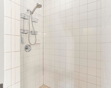 687 Windsor Street Sw - Photo Thumbnail 20