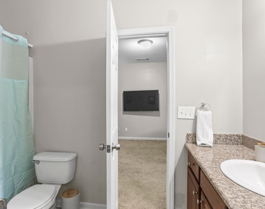 687 Windsor Street Sw - Photo Thumbnail 26