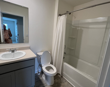 1075 Rigby Court Se - Photo Thumbnail 11