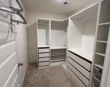 1075 Rigby Court Se - Photo Thumbnail 12