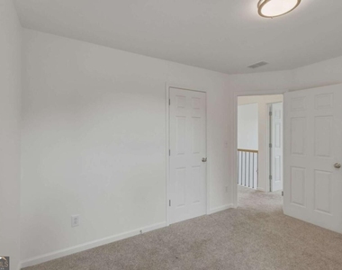 3525 Moor Point - Photo Thumbnail 16
