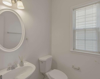 3525 Moor Point - Photo Thumbnail 9