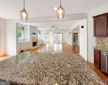 8275 Majors Ridge Way - Photo Thumbnail 10