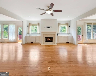 8275 Majors Ridge Way - Photo Thumbnail 14