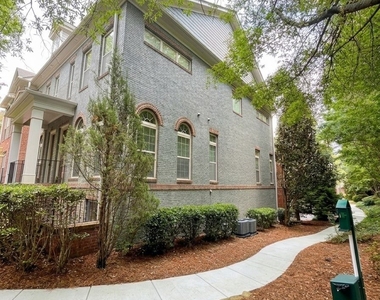 1602 Chatterton Court Ne - Photo Thumbnail 1