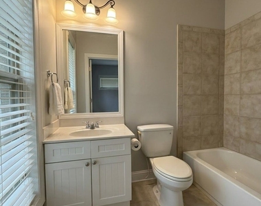 1602 Chatterton Court Ne - Photo Thumbnail 16
