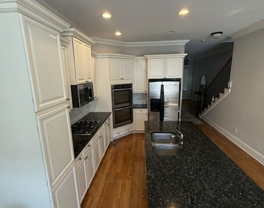 1602 Chatterton Court Ne - Photo Thumbnail 10