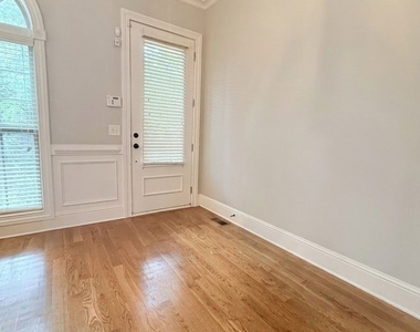 1602 Chatterton Court Ne - Photo Thumbnail 4