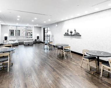 Maiden Lane - Photo Thumbnail 10