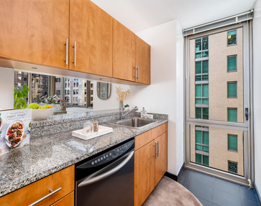 Maiden Lane - Photo Thumbnail 1