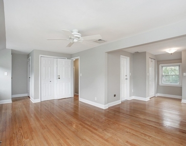 30 E Young St - Photo Thumbnail 8