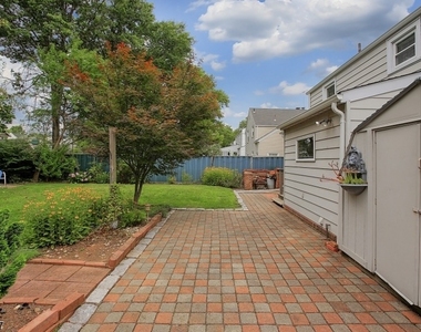 30 E Young St - Photo Thumbnail 19