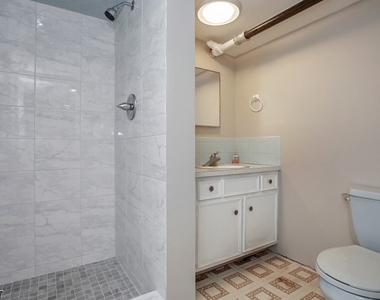30 E Young St - Photo Thumbnail 17