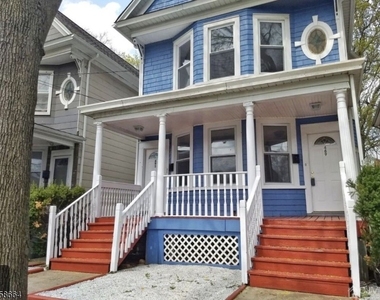 489 Hamilton St - Photo Thumbnail 2