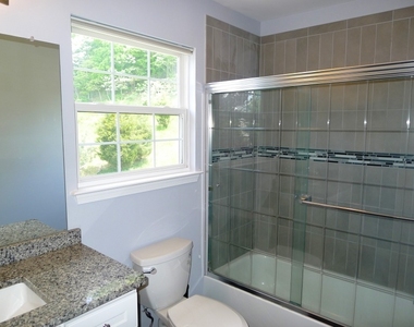 303 Enclave Lane - Photo Thumbnail 9