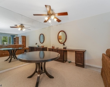 25 Augusta Dr - Photo Thumbnail 4