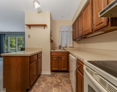 25 Augusta Dr - Photo Thumbnail 7