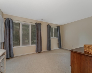 25 Augusta Dr - Photo Thumbnail 11
