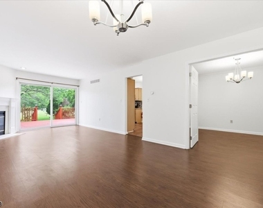 73 Castleton Rd - Photo Thumbnail 3