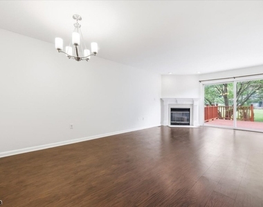 73 Castleton Rd - Photo Thumbnail 4