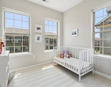 10 Cortland Ct - Photo Thumbnail 14