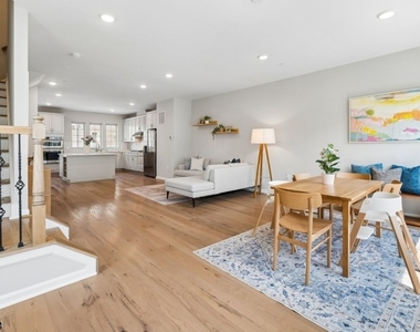 10 Cortland Ct - Photo Thumbnail 6