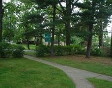 39 Sandra Circle - Photo Thumbnail 6