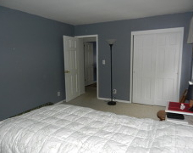 39 Sandra Circle - Photo Thumbnail 4