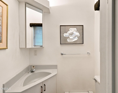 1180 Cynthia Lane - Photo Thumbnail 23