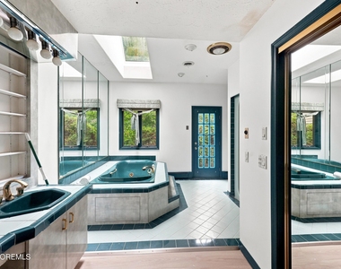 1180 Cynthia Lane - Photo Thumbnail 27