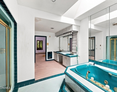 1180 Cynthia Lane - Photo Thumbnail 20
