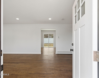 501 Adolphus Street - Photo Thumbnail 4