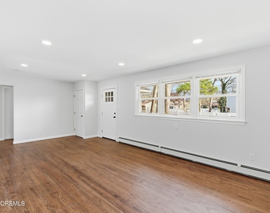 501 Adolphus Street - Photo Thumbnail 7
