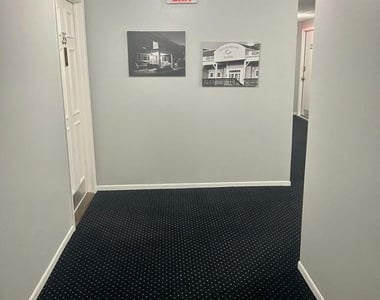 210 Fifth Avenue - Photo Thumbnail 2