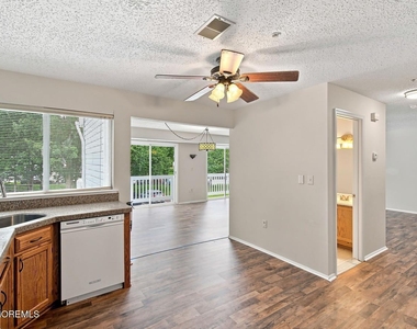 1309 Arthur Street - Photo Thumbnail 6