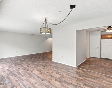 1309 Arthur Street - Photo Thumbnail 4
