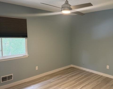 80 Bowline Street - Photo Thumbnail 11